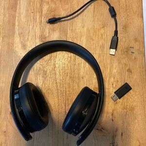 PlayStation Gold headset